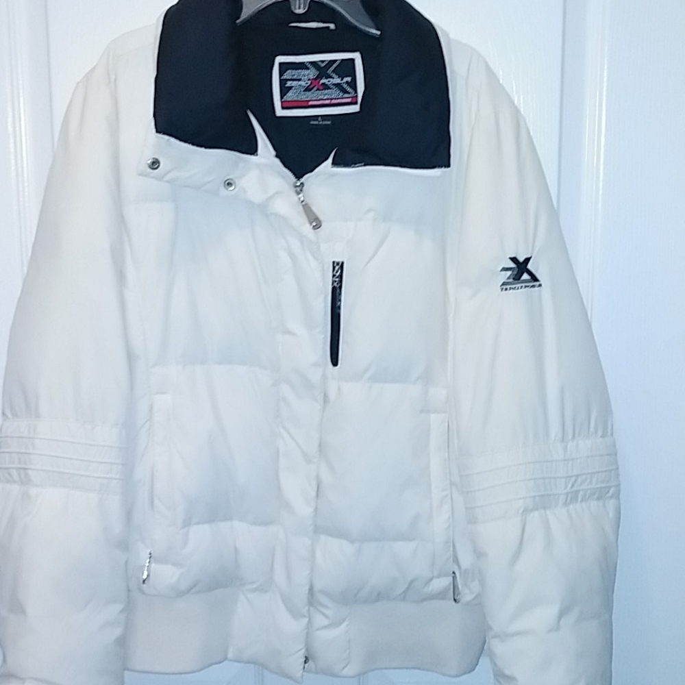 2/$30😸black and white puffy jacket